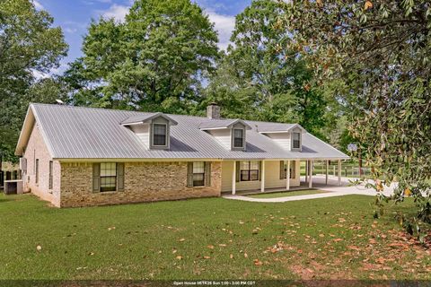 Homes For Sale - 10726 Callender Ct<br/> Saint Francisville, LA 70775