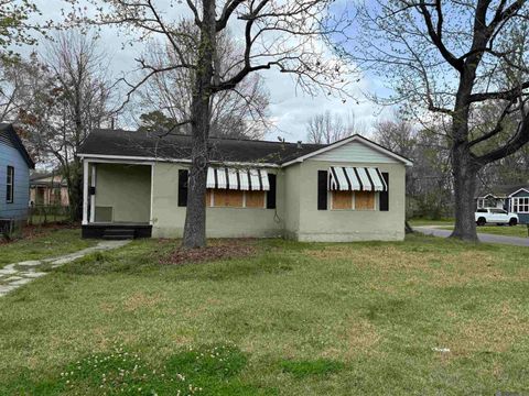 Homes For Sale - 5261 Wilmot St<br/> Baton Rouge, LA 70805