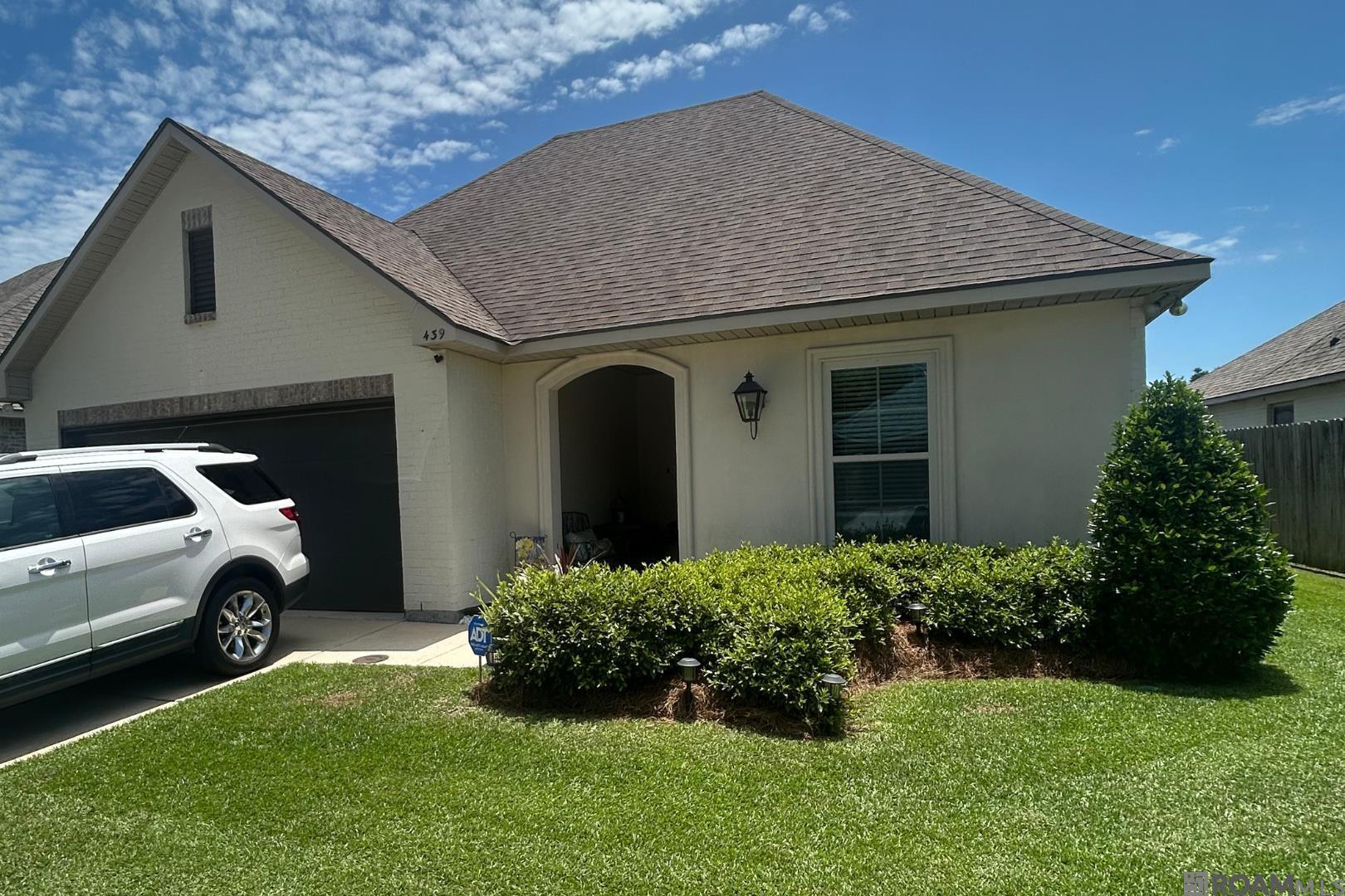 439 Lake Breeze Dr, Baton Rouge, Louisiana image 1