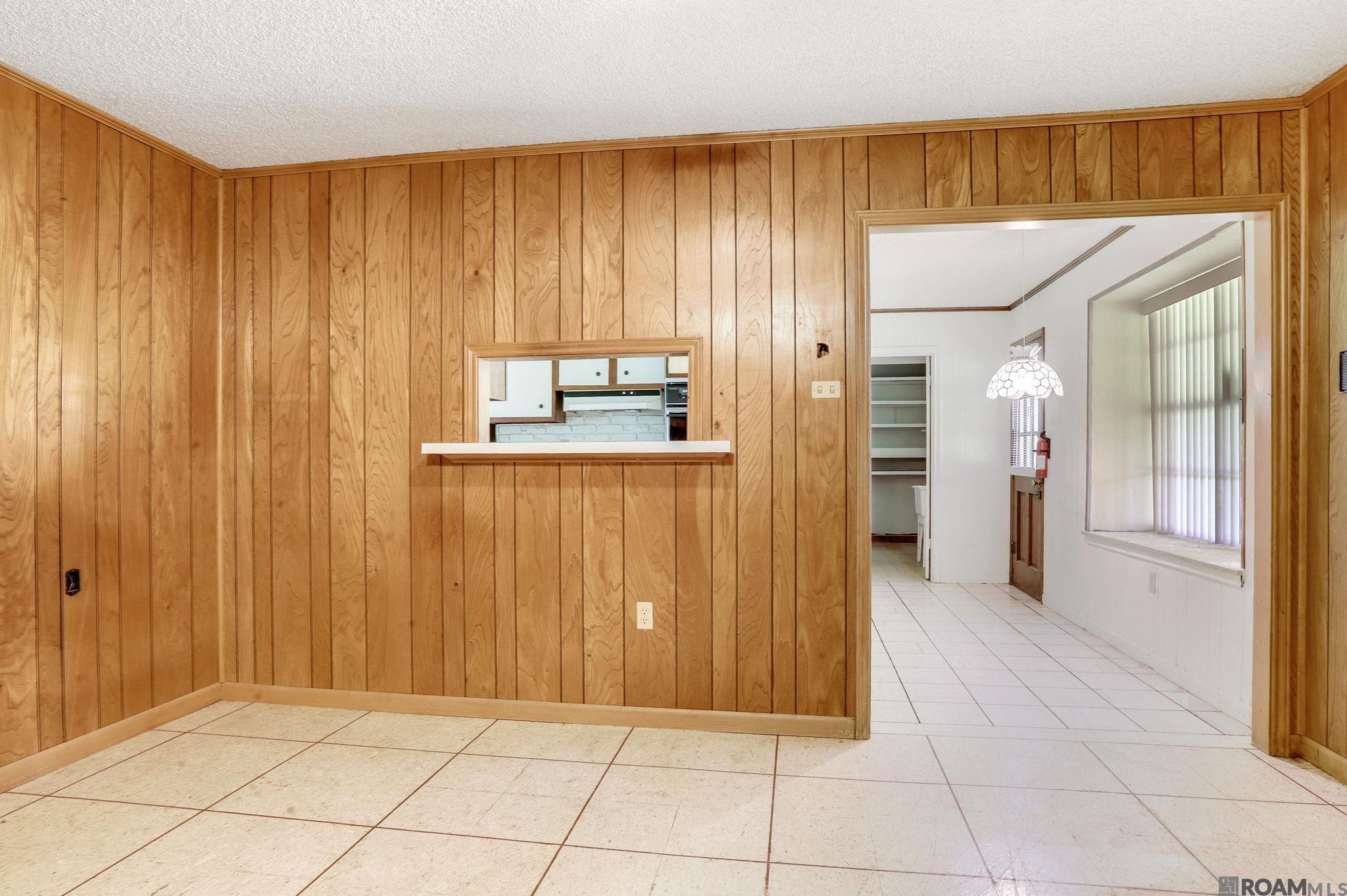 9556 Fairway Dr, Denham Springs, Louisiana image 5