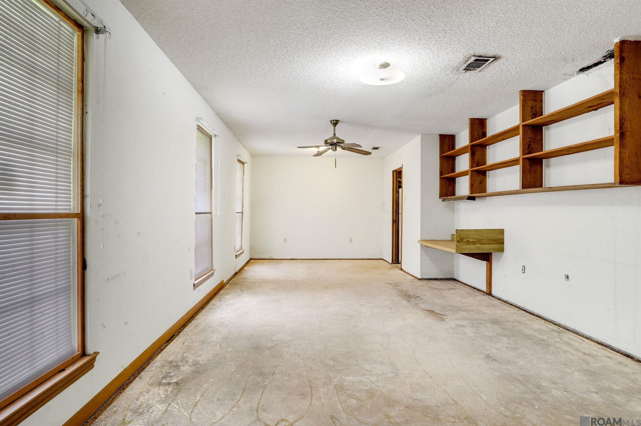 9556 Fairway Dr, Denham Springs, Louisiana image 4