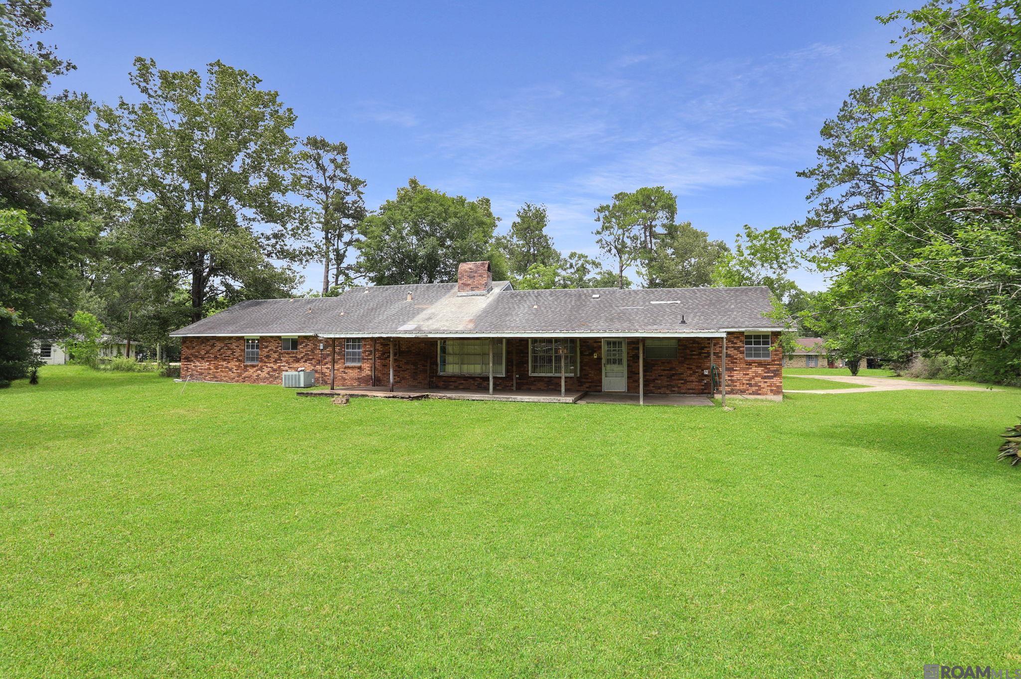 9556 Fairway Dr, Denham Springs, Louisiana image 3