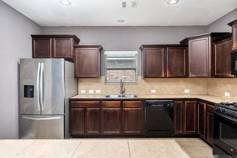 Homes For Sale - 23288 Conifer Dr<br/> Denham Springs, LA 70726