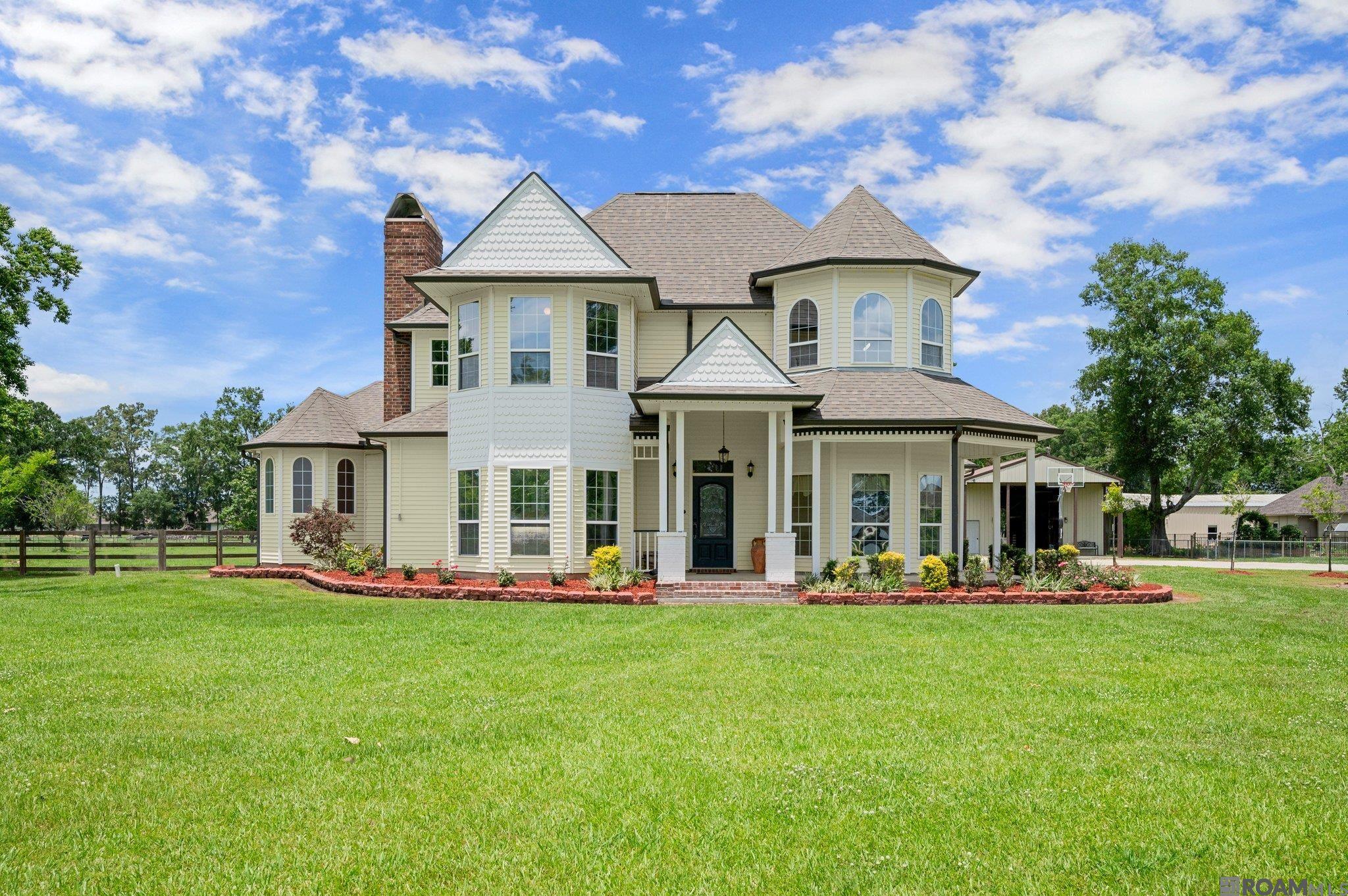 16315 Lacey Ln, Prairieville, Louisiana image 1