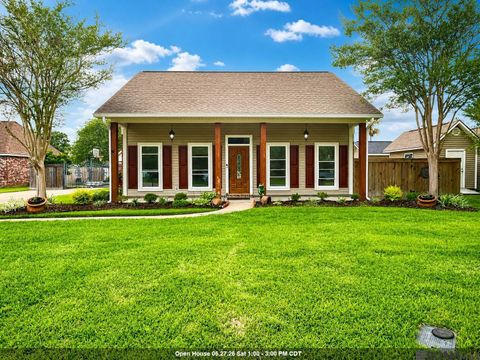 Homes For Sale - 25949 Orleans Ave<br/> Denham Springs, LA 70726