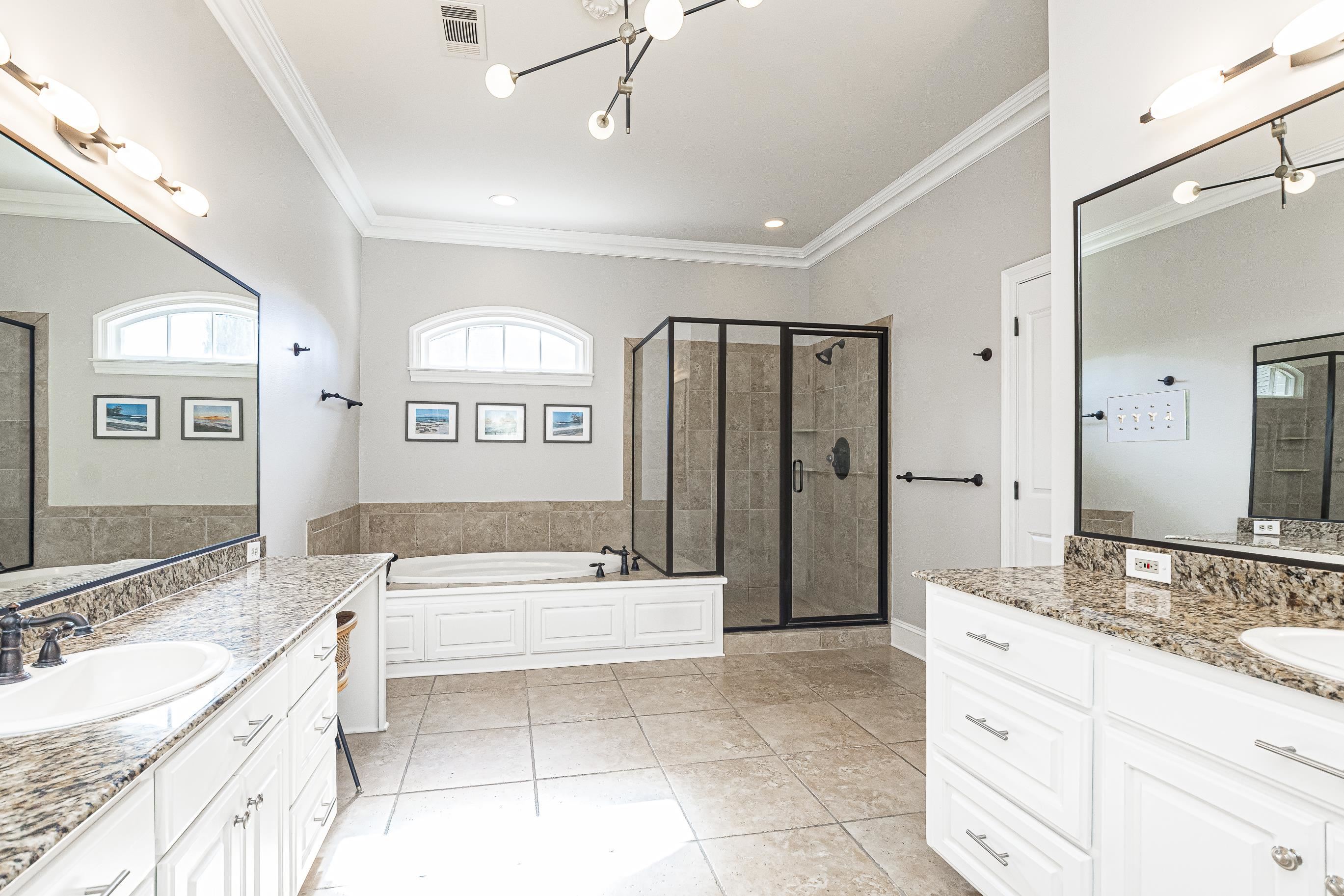 Baton Rouge, Louisiana 70817, United States, 4 Bedrooms Bedrooms, ,3 BathroomsBathrooms,Residential,Pending,29740