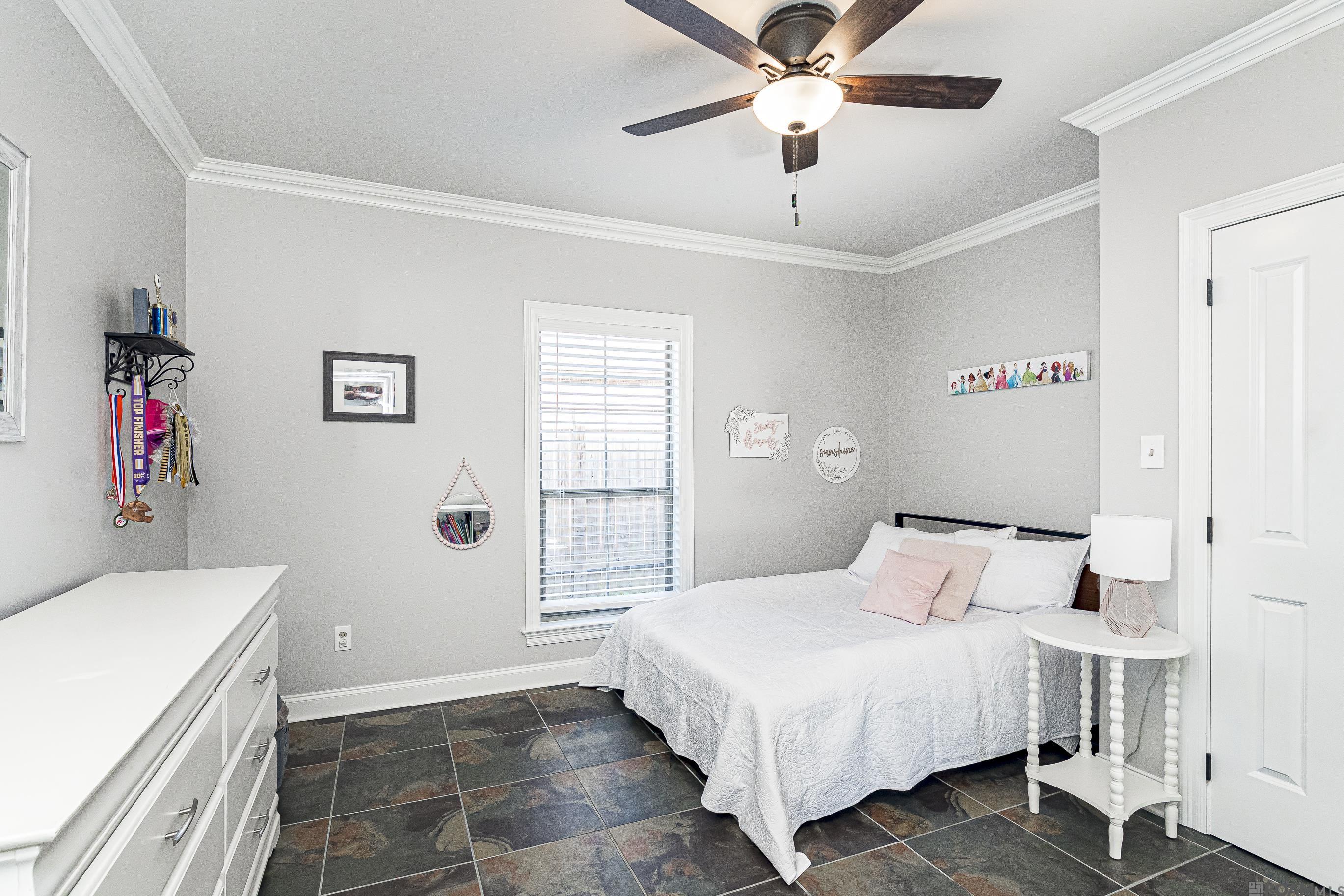 Baton Rouge, Louisiana 70817, United States, 4 Bedrooms Bedrooms, ,3 BathroomsBathrooms,Residential,Pending,29740