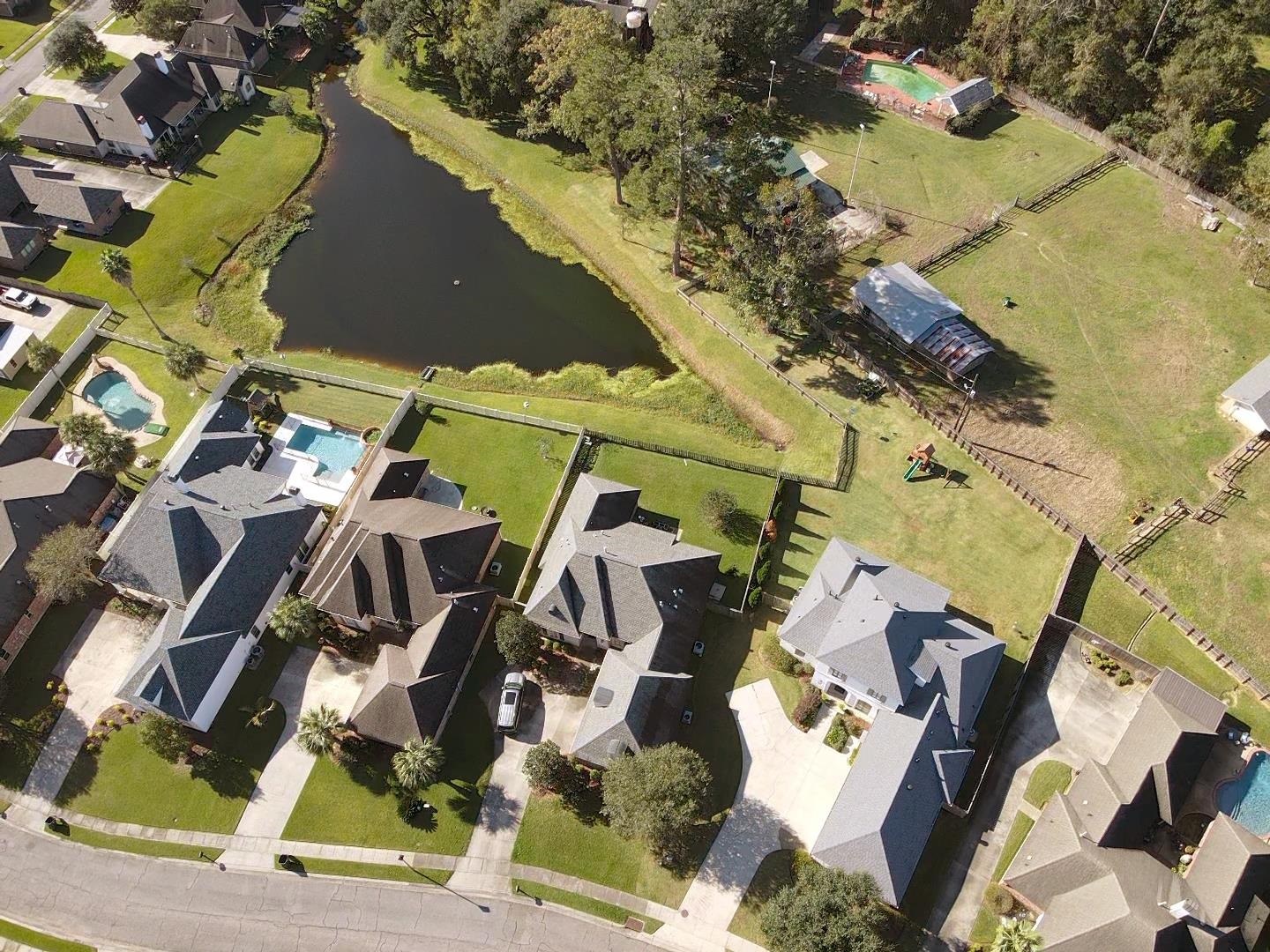 Baton Rouge, Louisiana 70817, United States, 4 Bedrooms Bedrooms, ,3 BathroomsBathrooms,Residential,Pending,29740