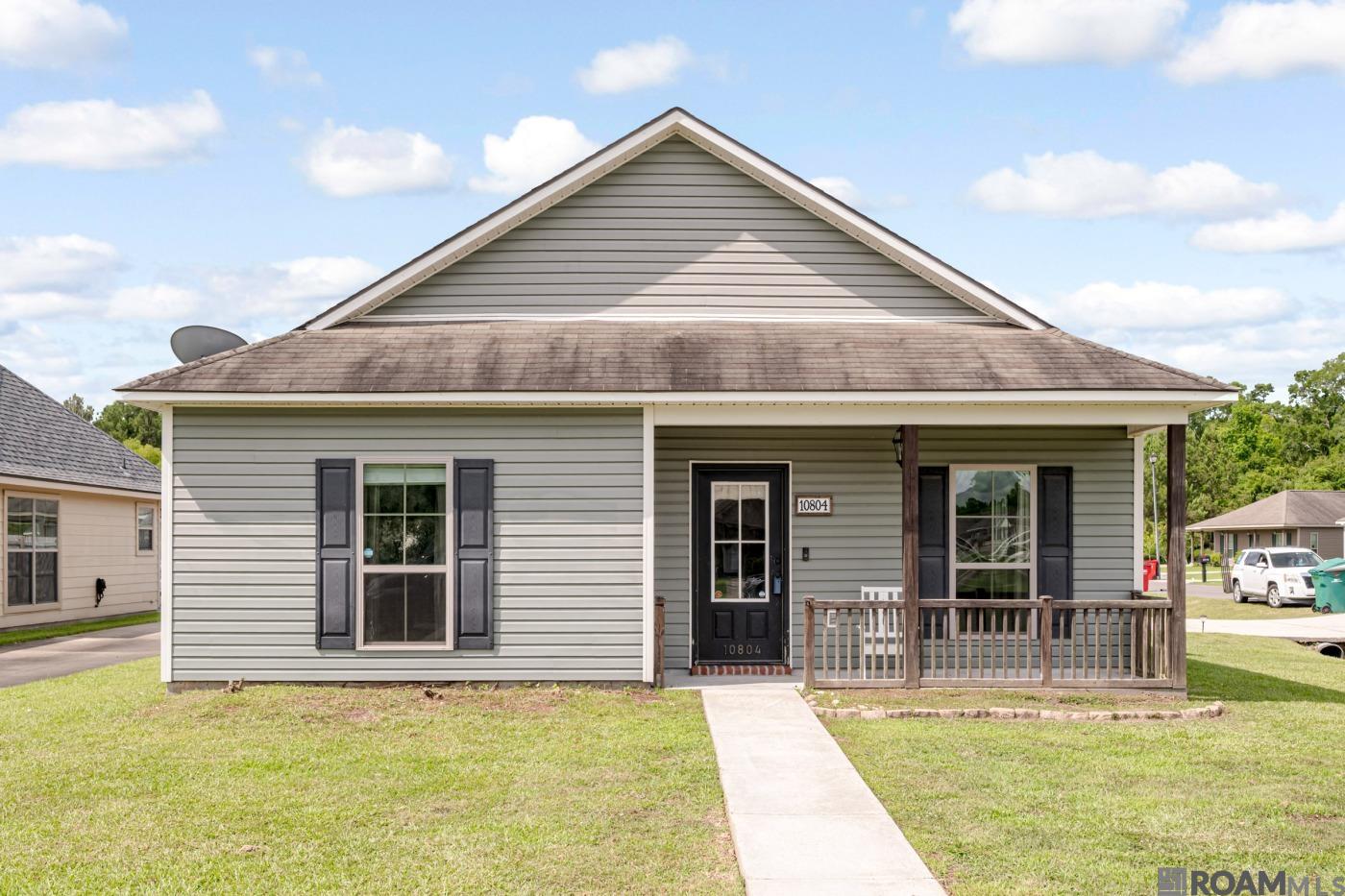 10804 Moss Pointe Dr, Denham Springs, Louisiana image 2