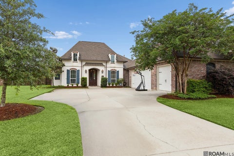 Homes For Sale - 16094 Redstone Dr<br/> Pride, LA 70770