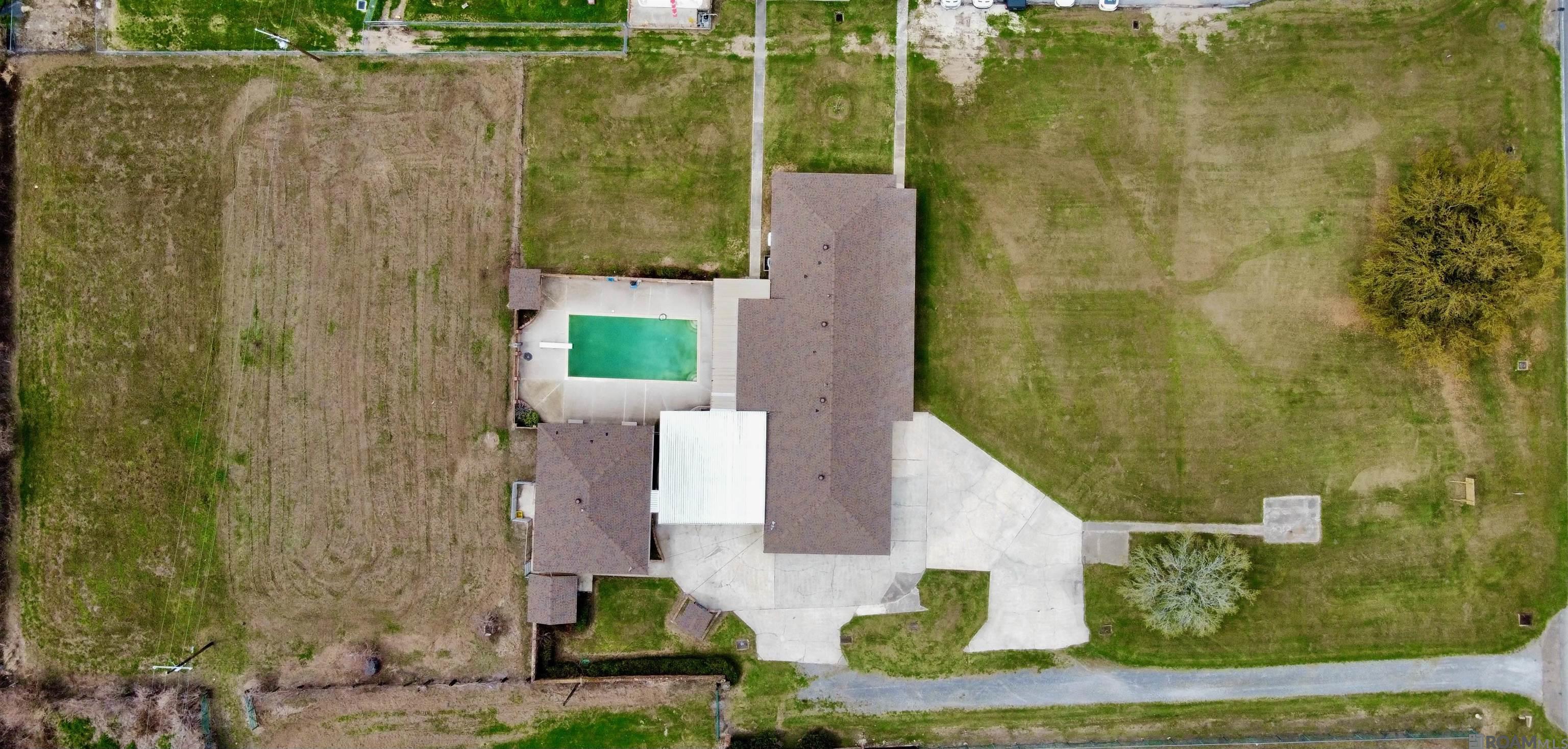 5511 N River Rd, Port Allen, Louisiana image 15