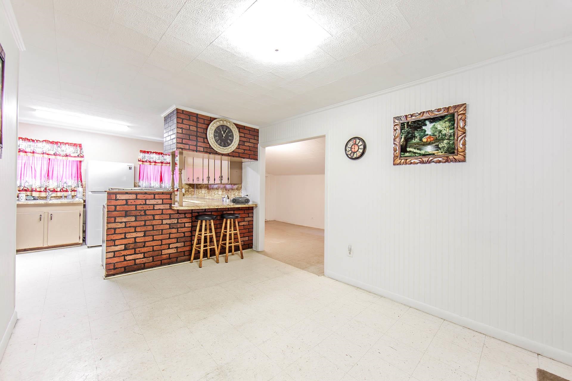 303 Howard Ave, Houma, Louisiana image 6