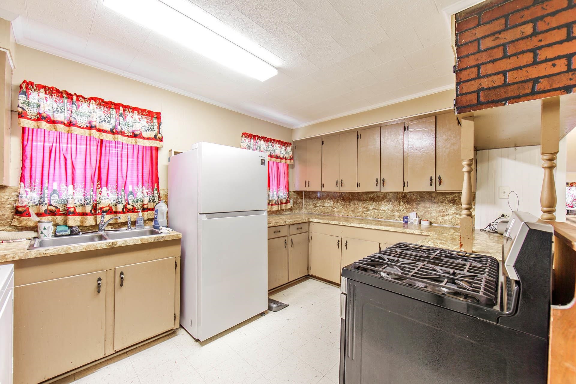303 Howard Ave, Houma, Louisiana image 7
