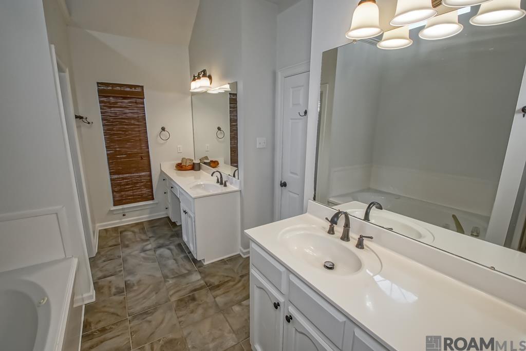 5104 Creek Valley Dr, Zachary, Louisiana image 16