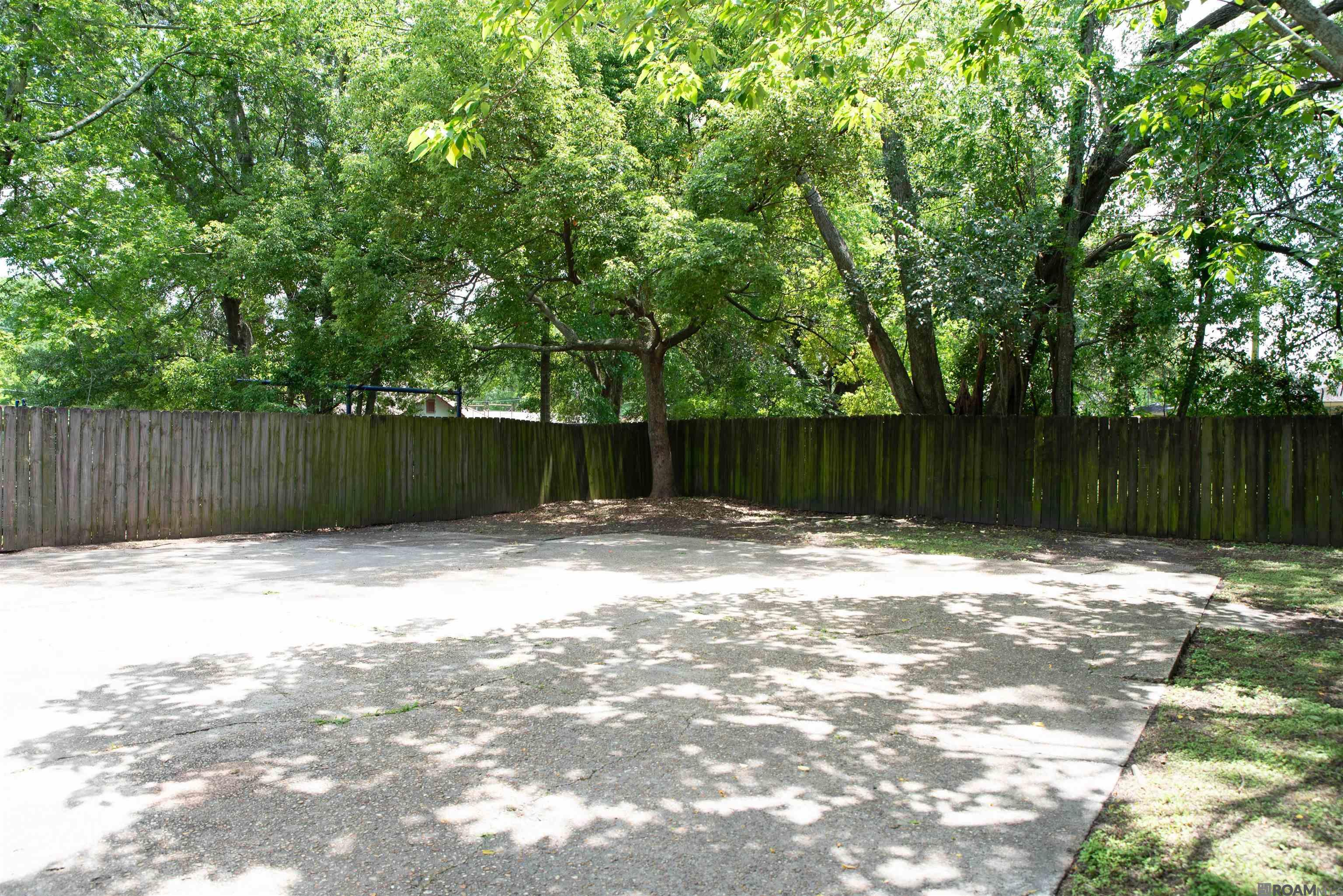 1112 Julia St, Baton Rouge, Louisiana image 19