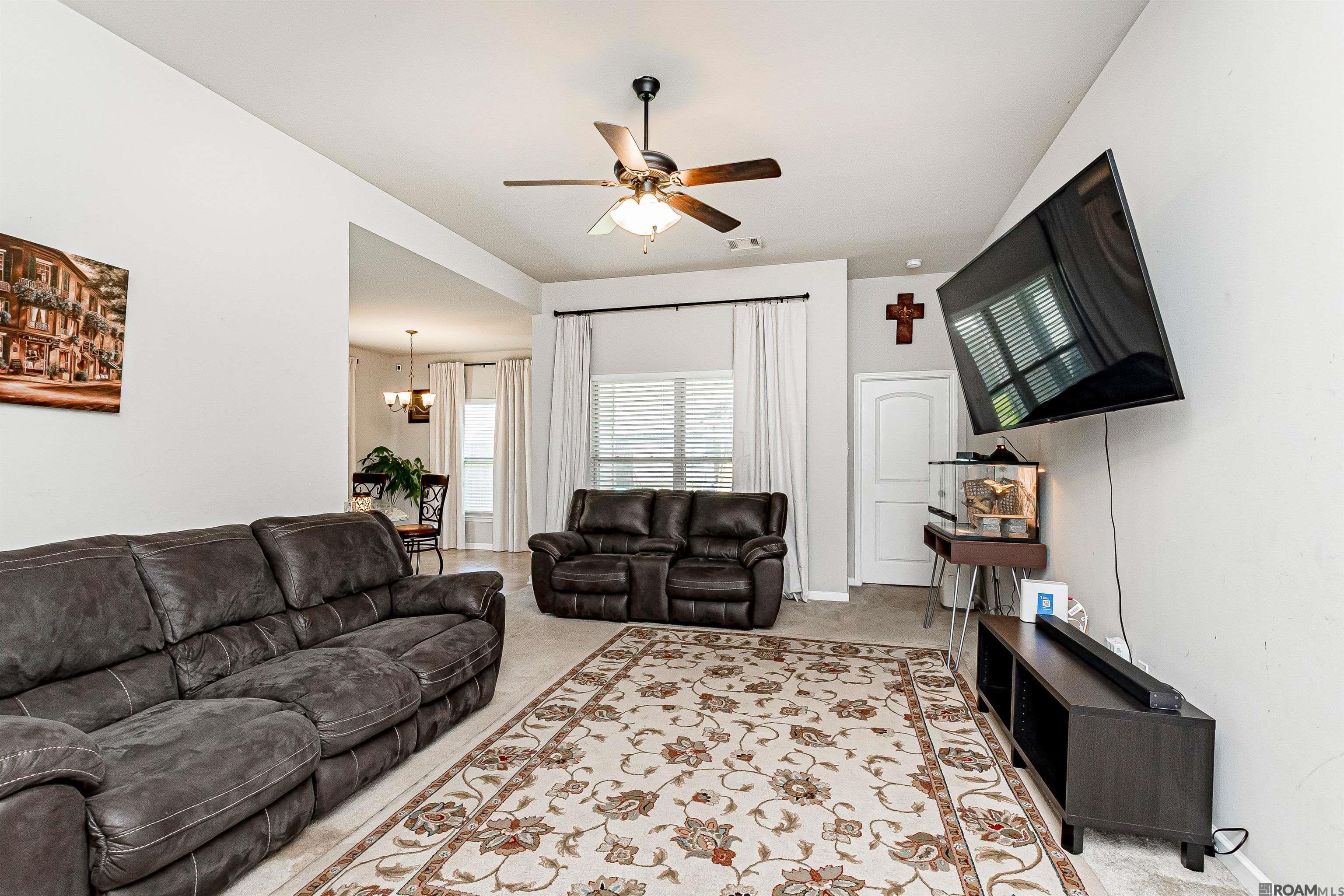 23101 Arcwood Dr, Denham Springs, Louisiana image 4