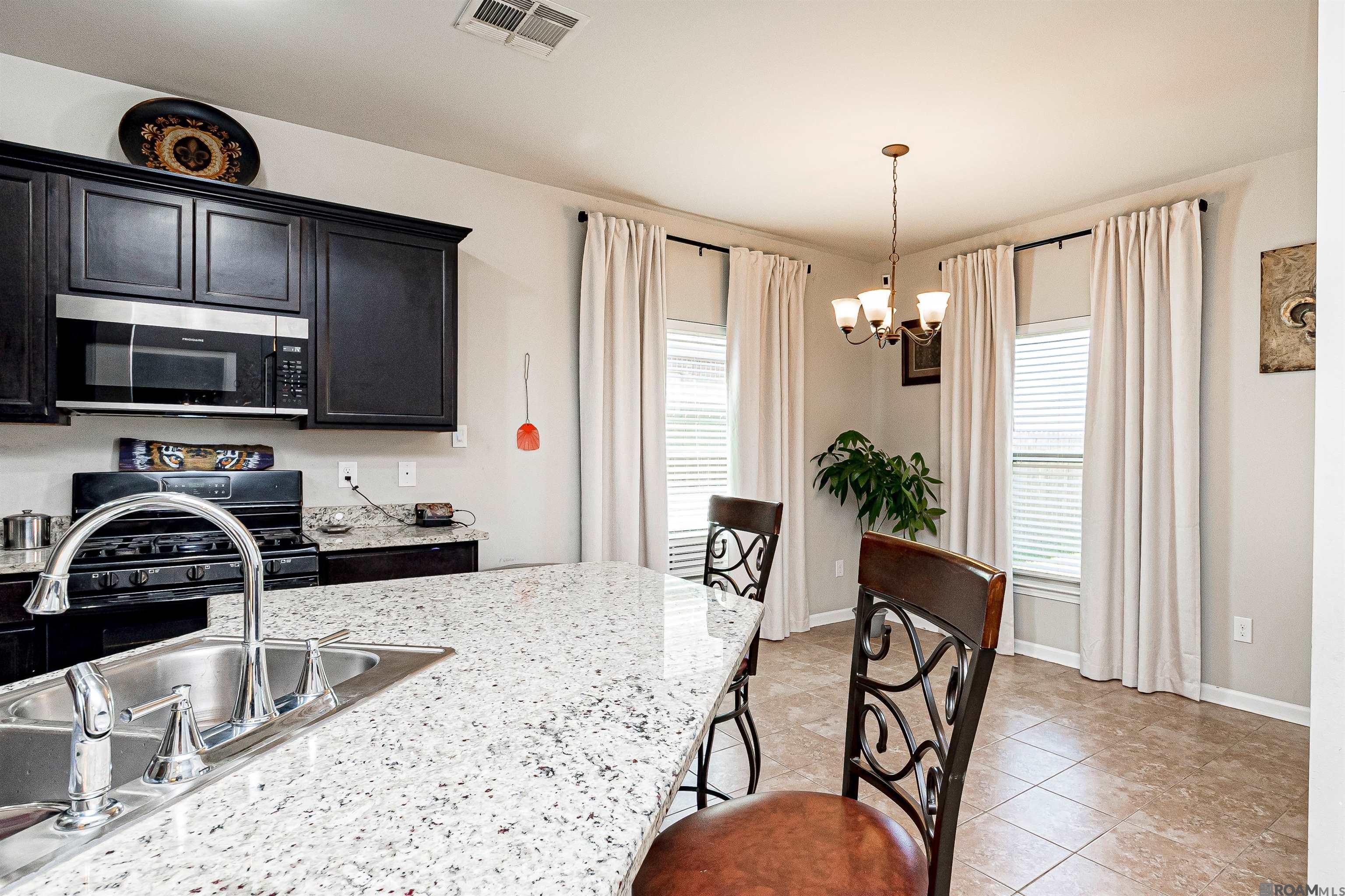 23101 Arcwood Dr, Denham Springs, Louisiana image 8