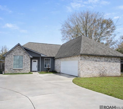 Homes For Sale - 3689 Ramey Dr<br/> Zachary, LA 70791