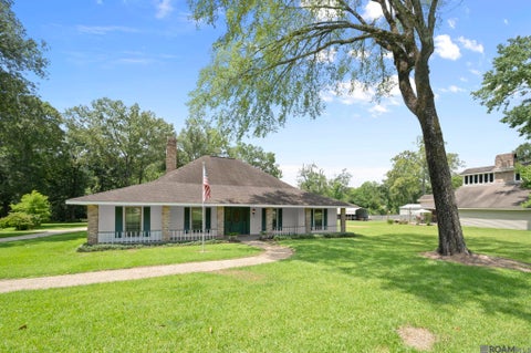 Homes For Sale - 11116 Suncrest Ave<br/> Baton Rouge, LA 70818