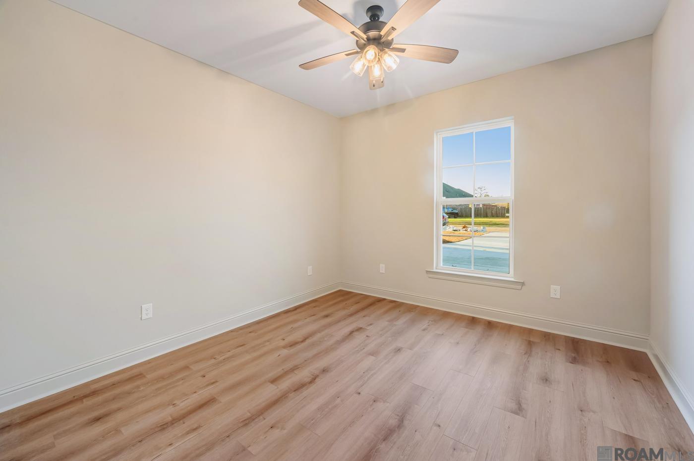 8395 Quiet Creek Dr, Denham Springs, Louisiana image 15