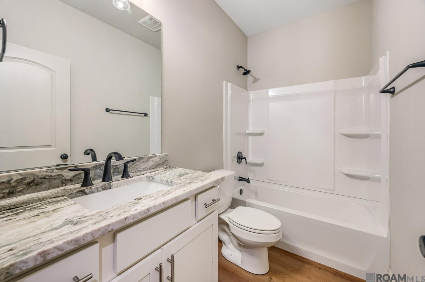 8395 Quiet Creek Dr, Denham Springs, Louisiana image 14