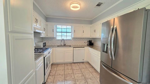 Homes For Rent - 10052 Mint Dr<br/> East Baton Rouge County, Baton Rouge, LA 70809