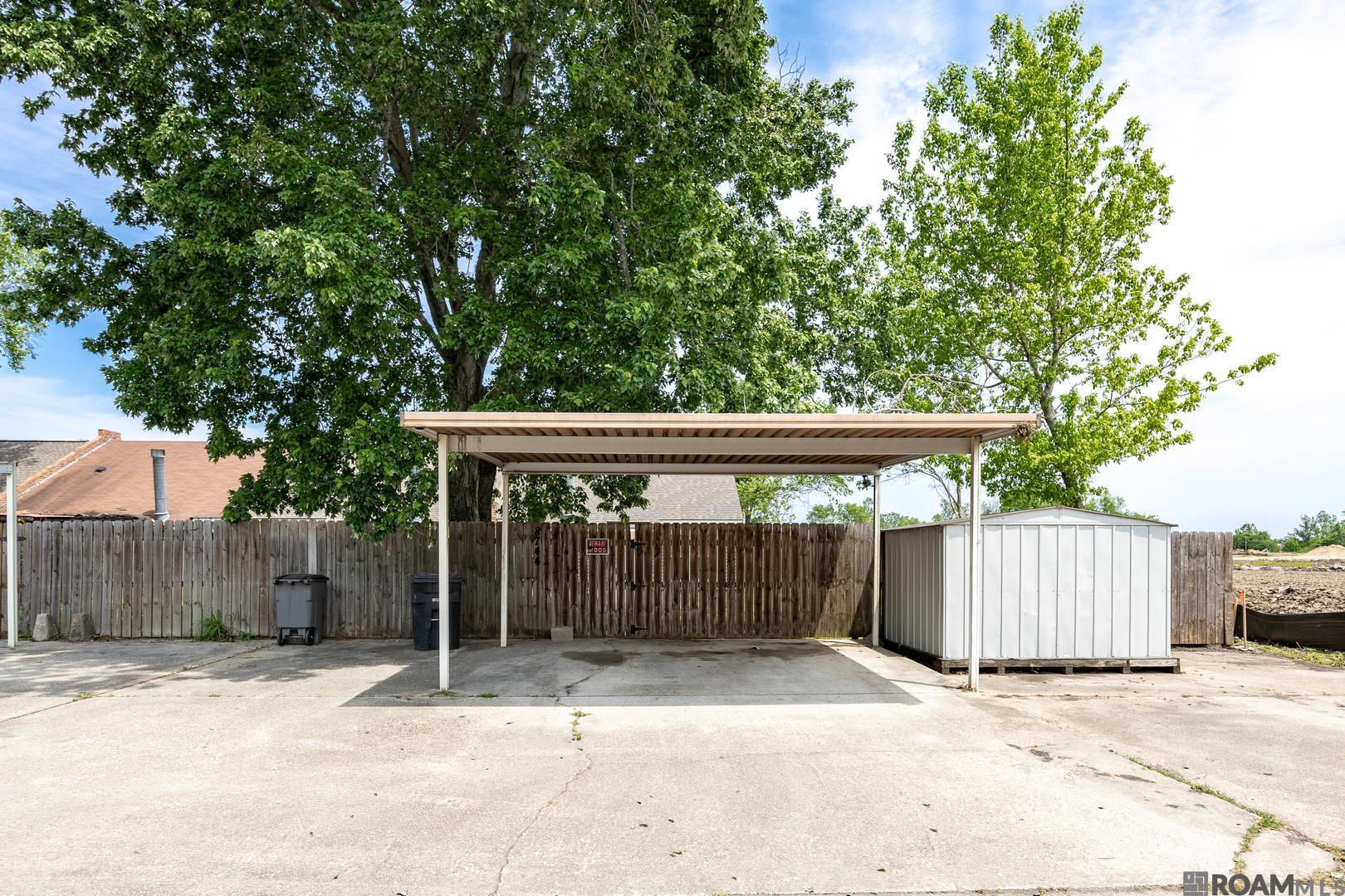 8744 Pecan Tree Dr, Baton Rouge, Louisiana image 2