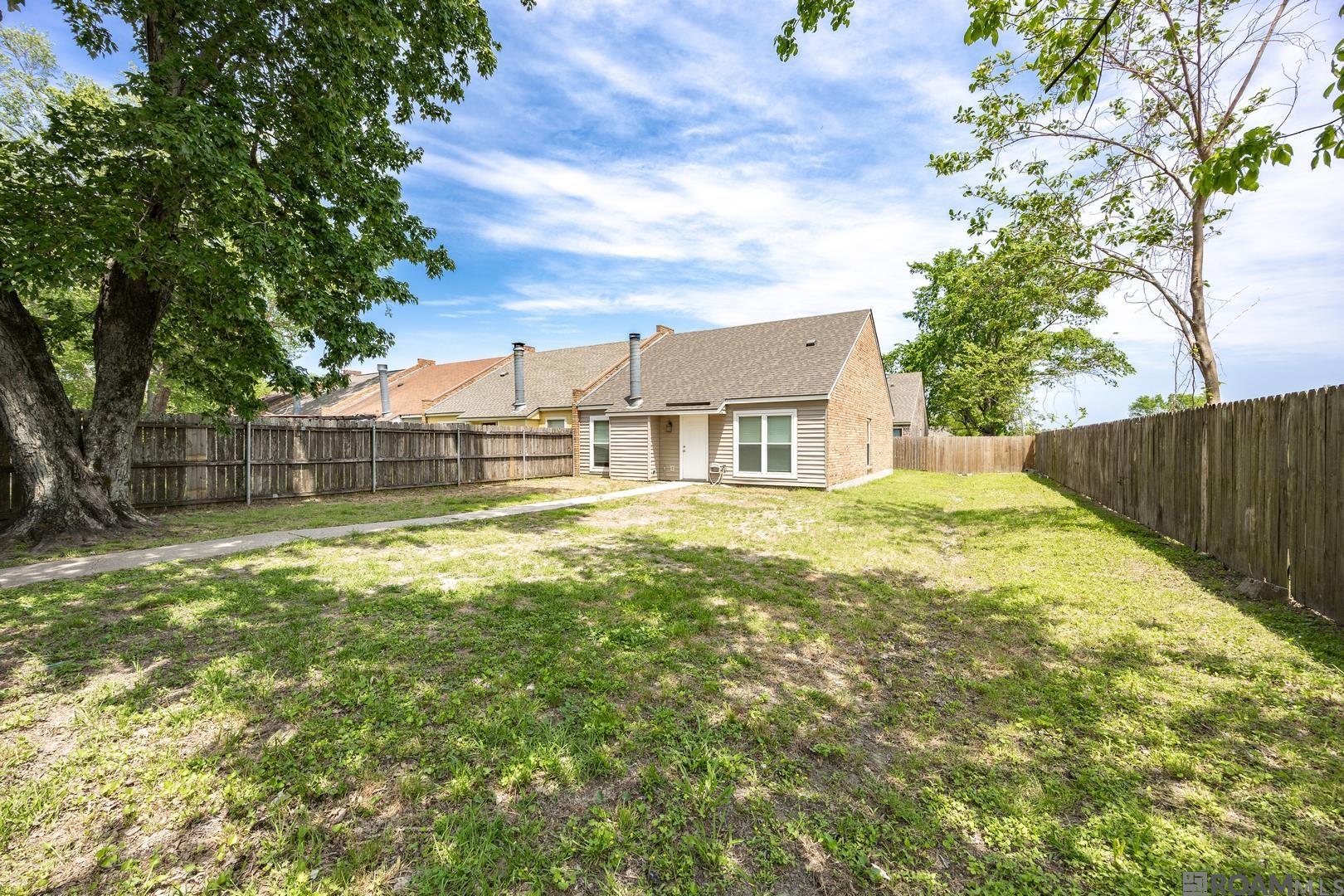 8744 Pecan Tree Dr, Baton Rouge, Louisiana image 3