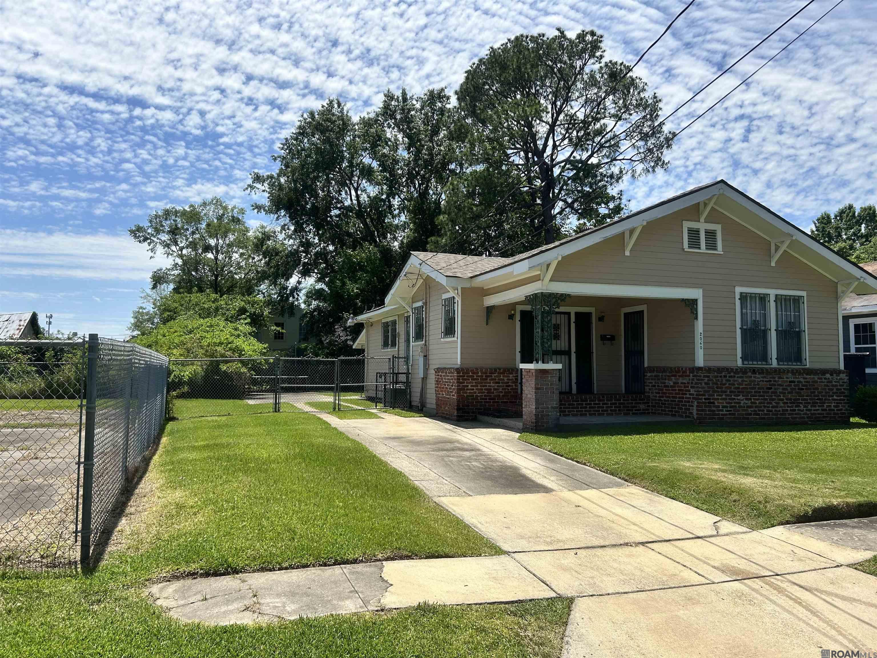2060 Hemlock St, Baton Rouge, Louisiana image 2