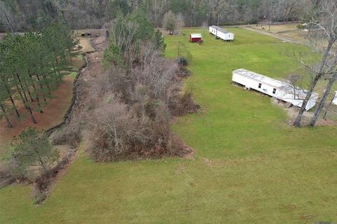 Mobile Home For Sale - 37230 R & R Dr<br/> Walker, LA 70785