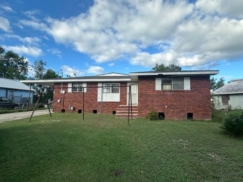 Homes For Sale - 108 Chauvin St<br/> Chauvin, LA 70344