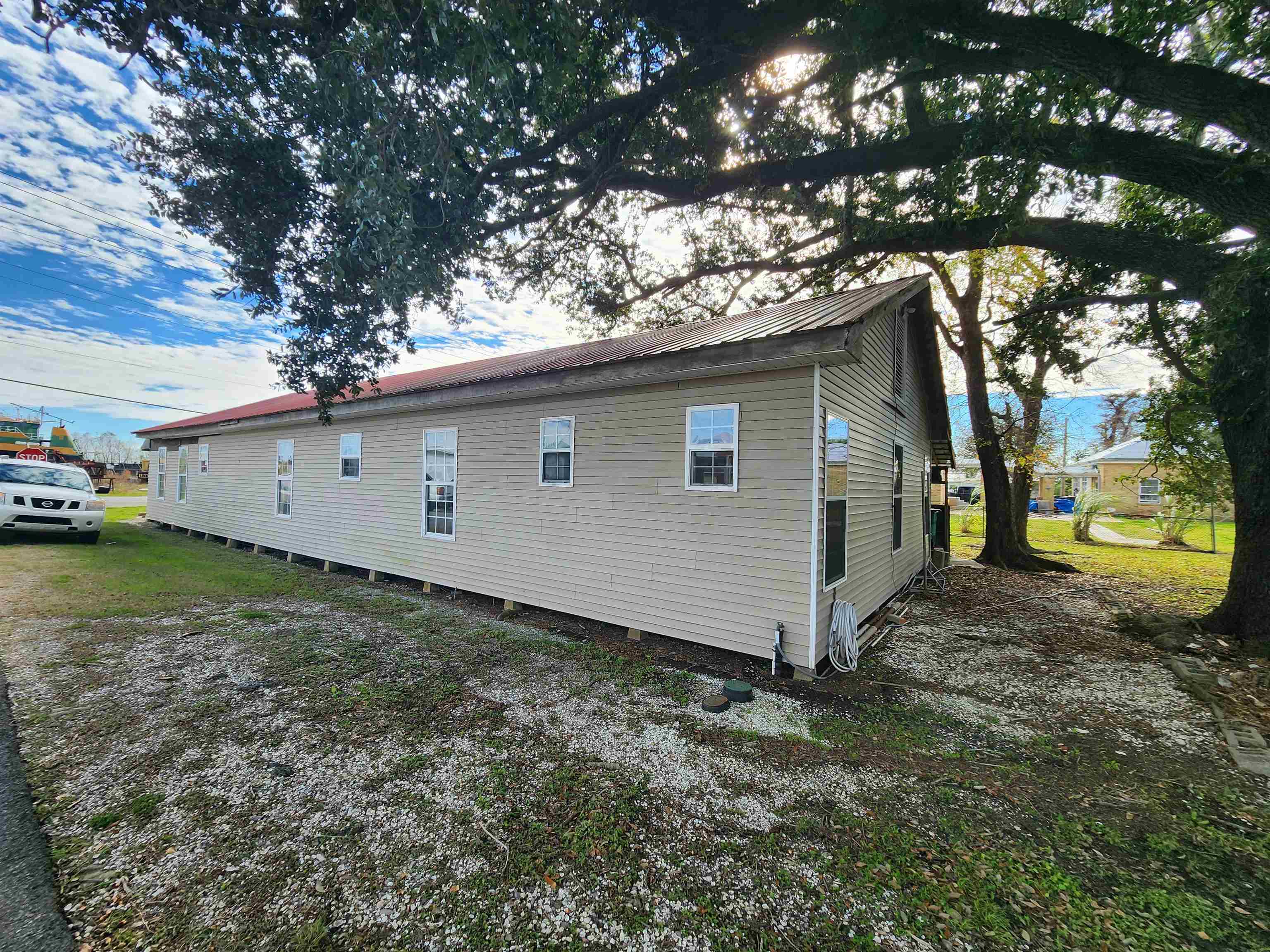 2002 South Bayou Drive, Golden Meadow, Louisiana image 2