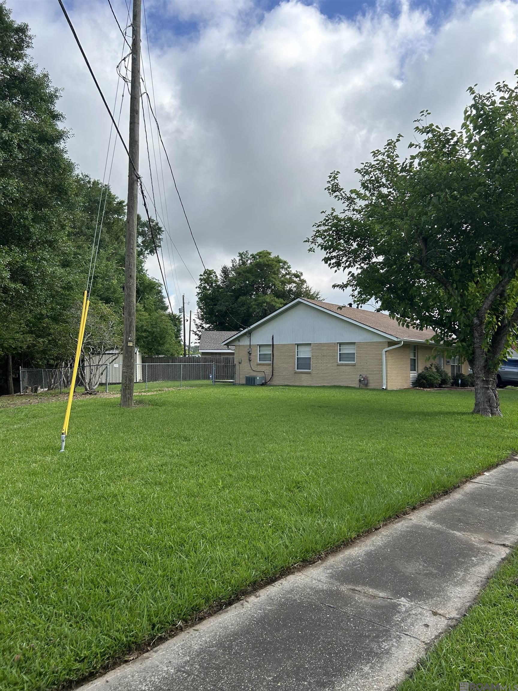11865 Baylor Dr, Baton Rouge, Louisiana image 2