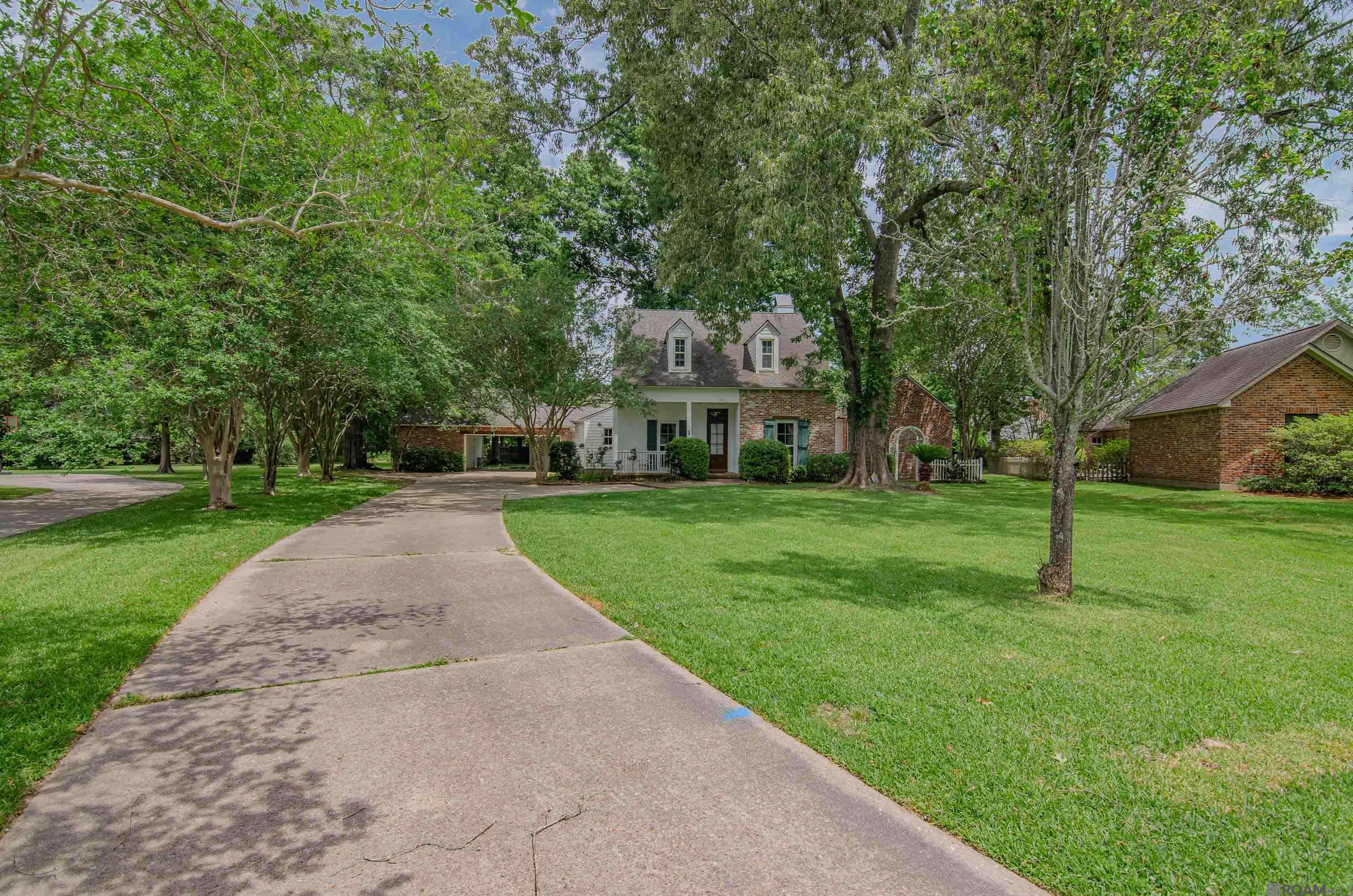 14513 N Majestic Oaks Pl, Baton Rouge, Louisiana image 2