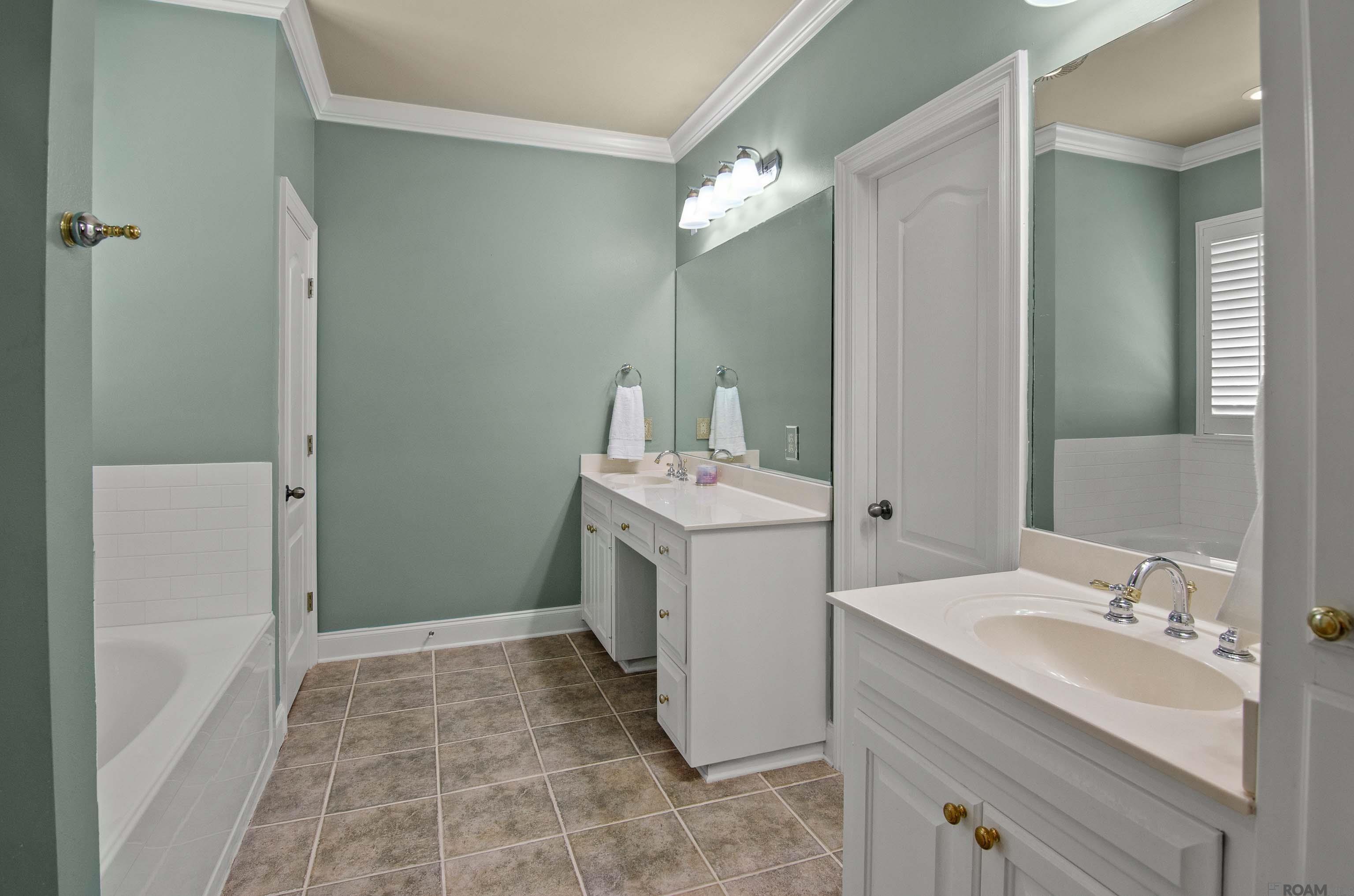 15078 Hunter Creek Ct, Prairieville, Louisiana image 17