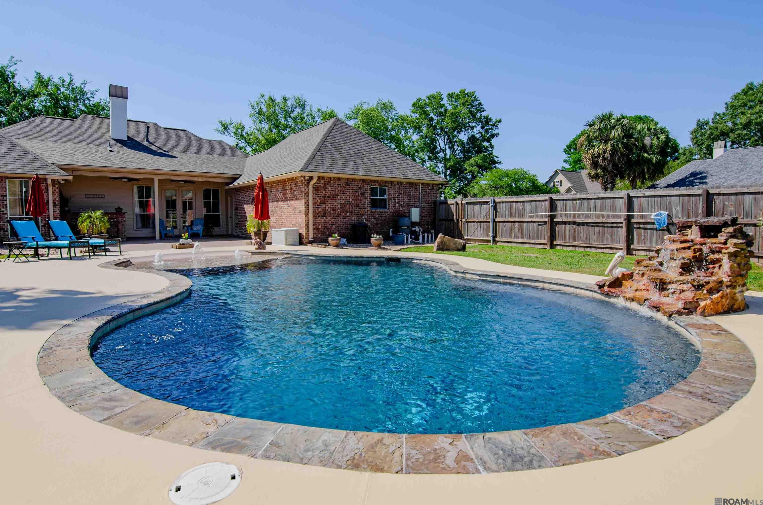 15078 Hunter Creek Ct, Prairieville, Louisiana image 5