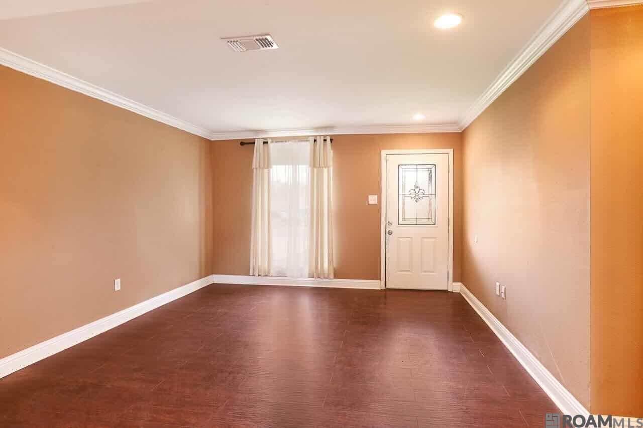 2014 N Little John Dr, Baton Rouge, Louisiana image 4