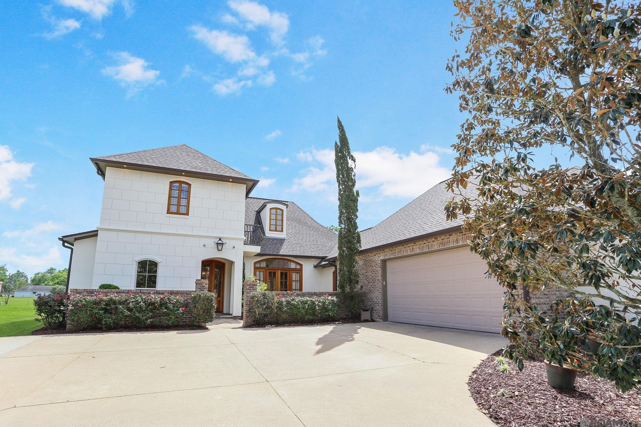 12412 Legacy Hills Dr, Geismar, Louisiana image 2