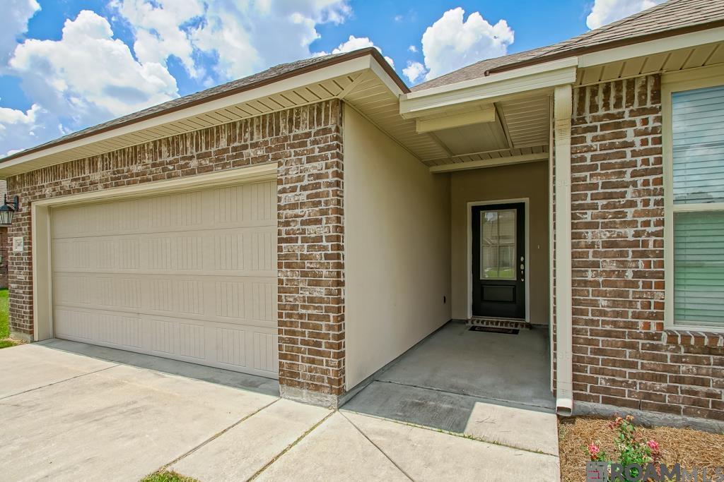 14079 Oakwilde Ave, Denham Springs, Louisiana image 3