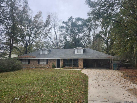 Homes For Sale - 10345 Springfield Rd<br/> Denham Springs, LA 70706