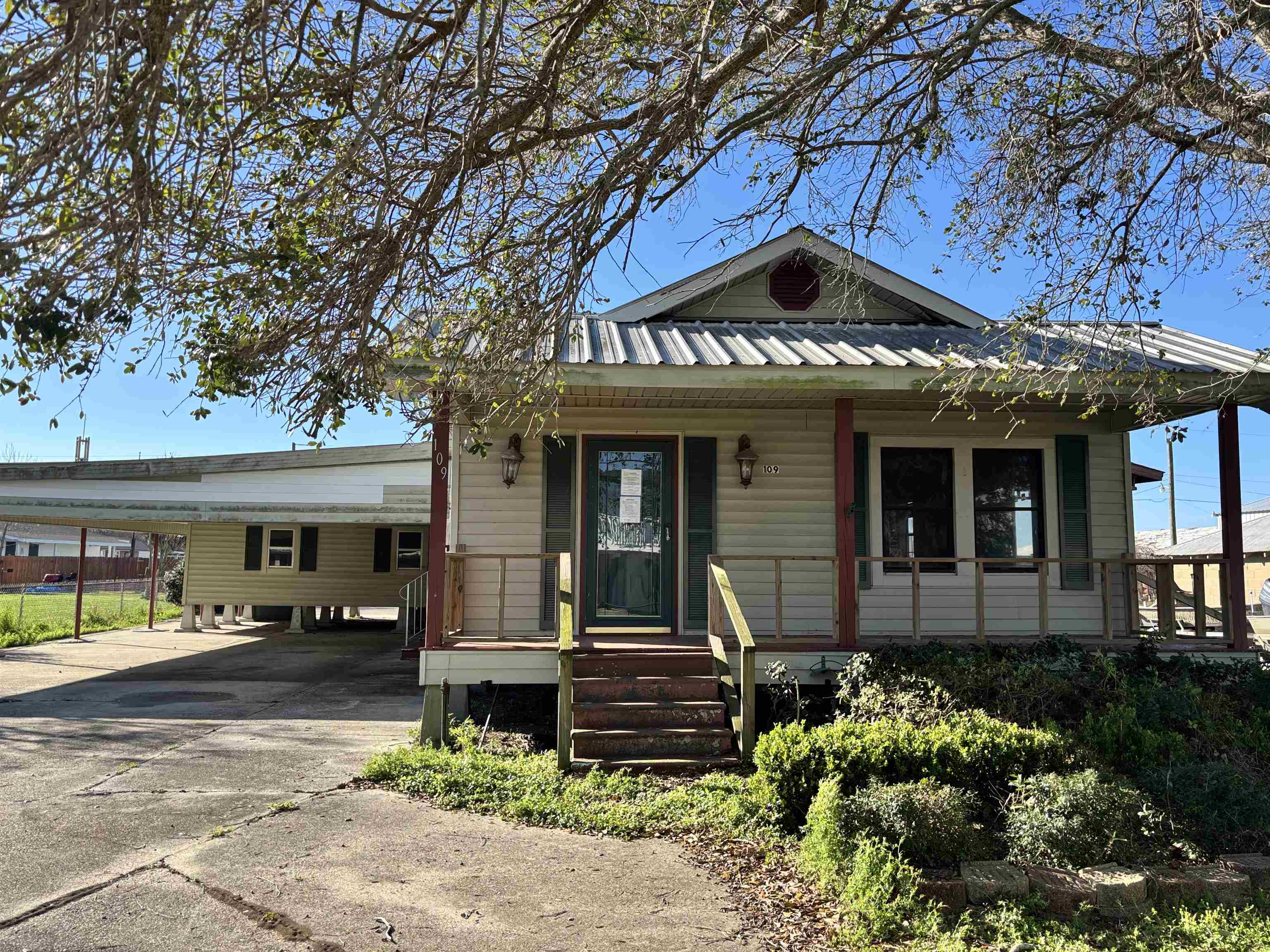 109 Pellegrin Street, Chauvin, Louisiana image 1