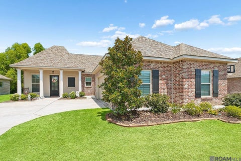 Homes For Sale - 860 Lakehaven Dr<br/> Ascension County, Gonzales, LA 70737