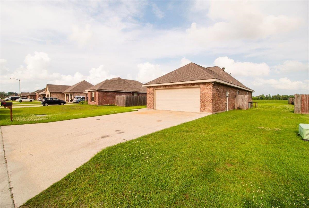 243 Landmark Dr, Raceland, Louisiana image 3