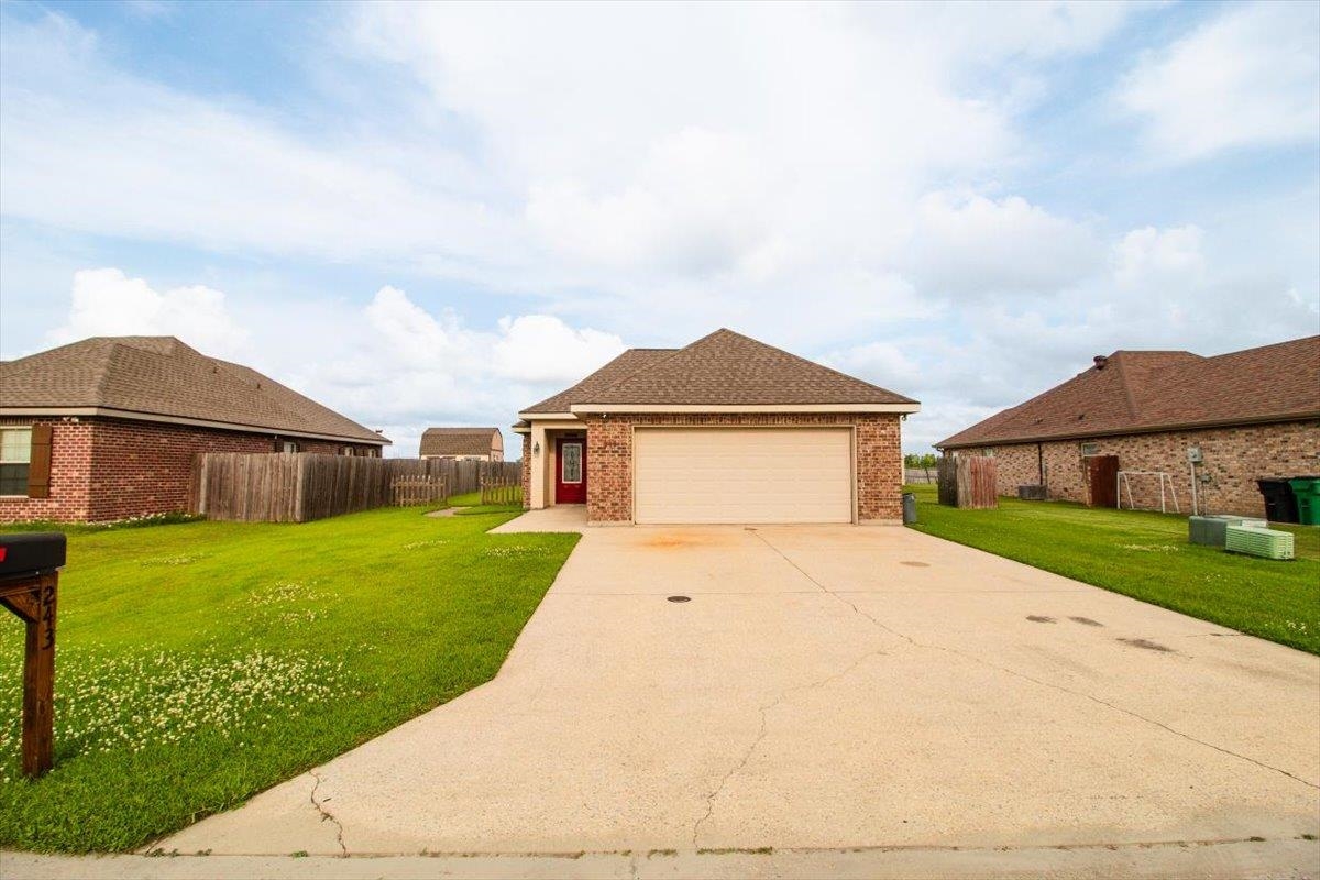 243 Landmark Dr, Raceland, Louisiana image 2