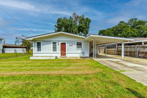 Homes For Sale - 805 May St<br/> Houma, LA 70360