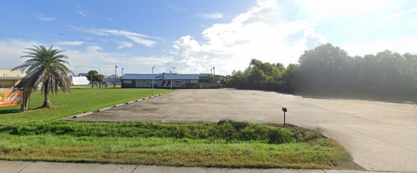 710 CORPORATE DR, HOUMA, LA 70360 - Image e3f2b883b486f7bf703b613fa08e65bd/3235388077