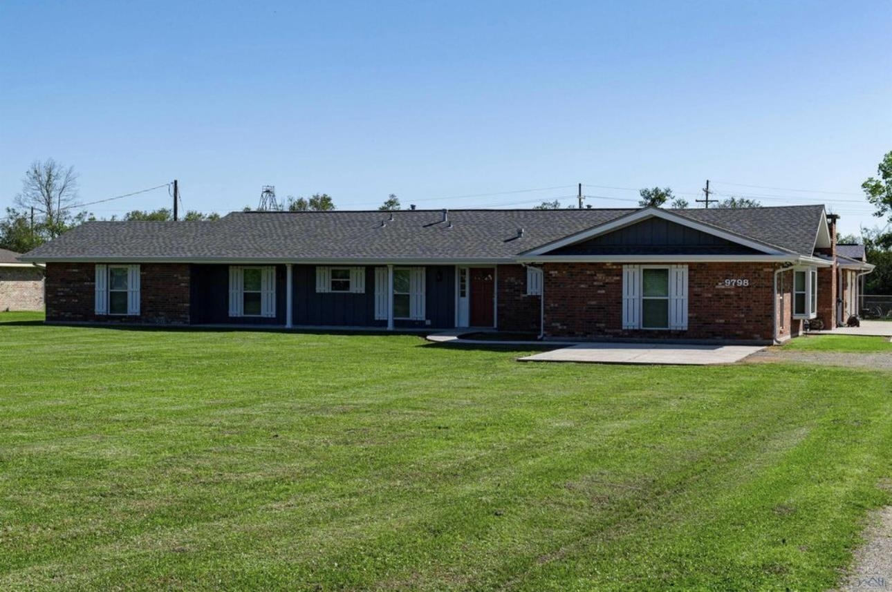 9798 East Park Ave, Houma, Louisiana image 1