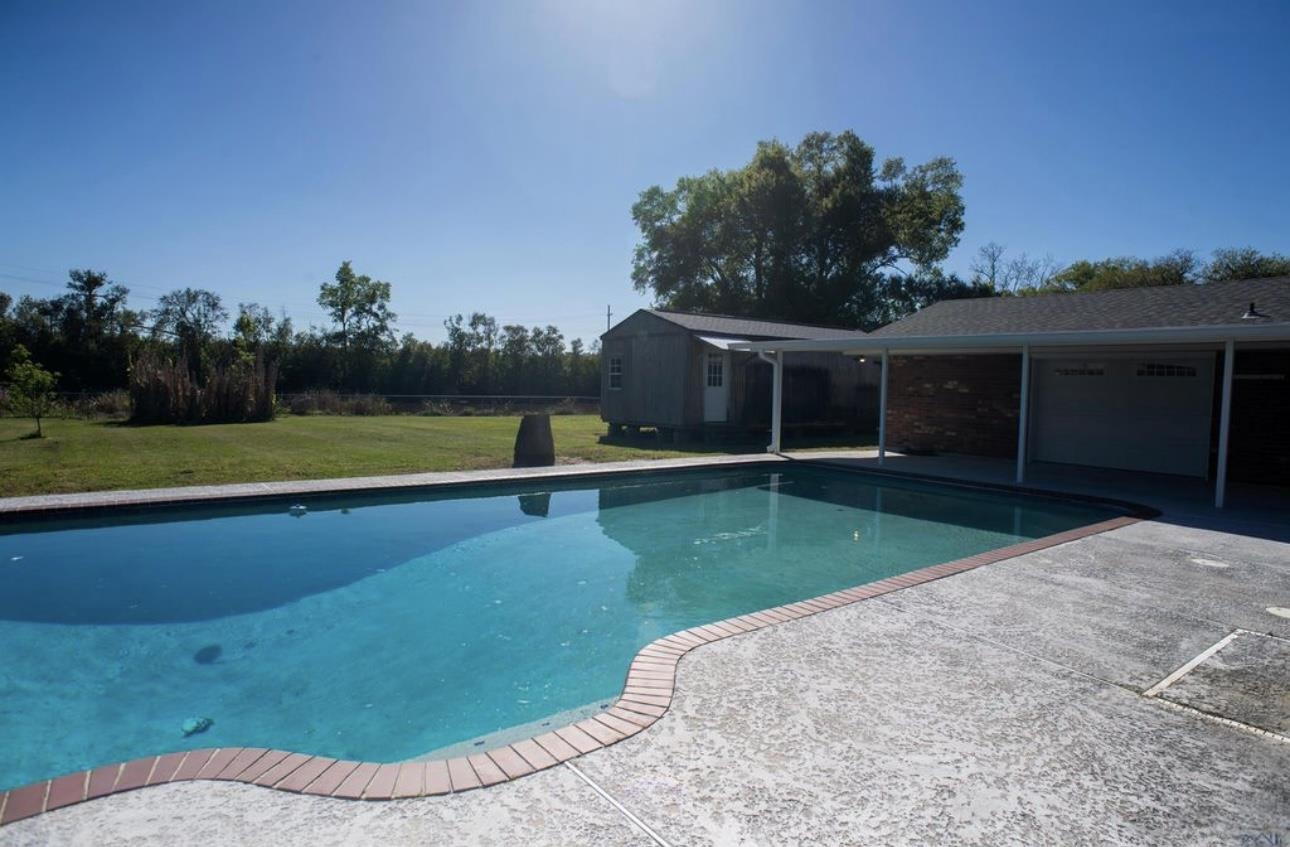 9798 East Park Ave, Houma, Louisiana image 3