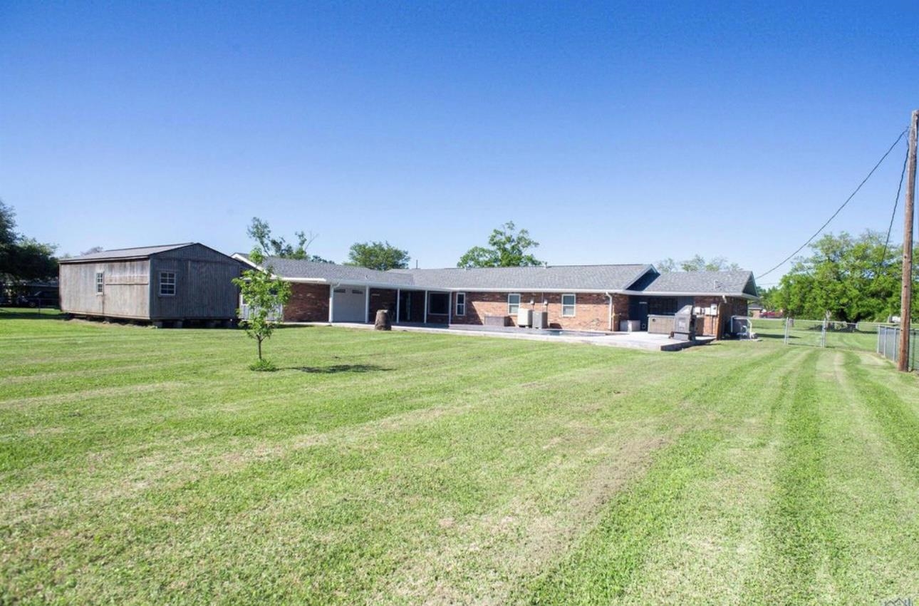 9798 East Park Ave, Houma, Louisiana image 2