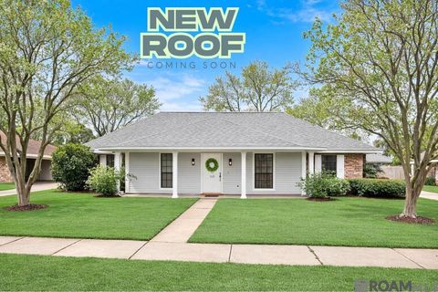 Homes For Sale - 1127 S Vista Ave<br/> Ascension County, Gonzales, LA 70737